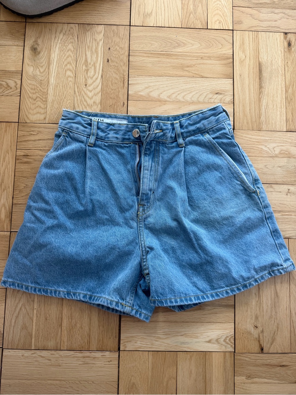 Zara Mid-High Rise Blue Denim Shorts